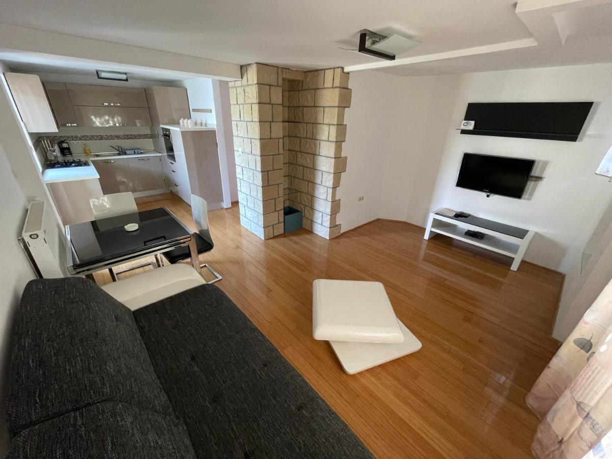 Apartment Victoria Stara Baška Exteriör bild