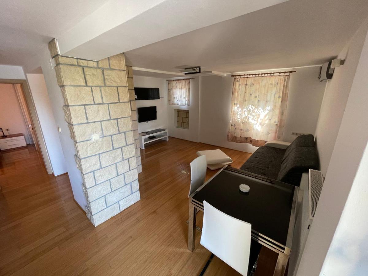 Apartment Victoria Stara Baška Exteriör bild