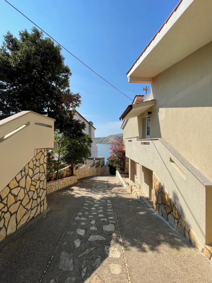 Apartment Victoria Stara Baška Exteriör bild